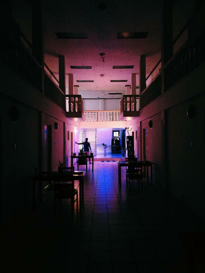Oasis Skybeach Hostel - เนกอมโบ ภายนอก รูปภาพ