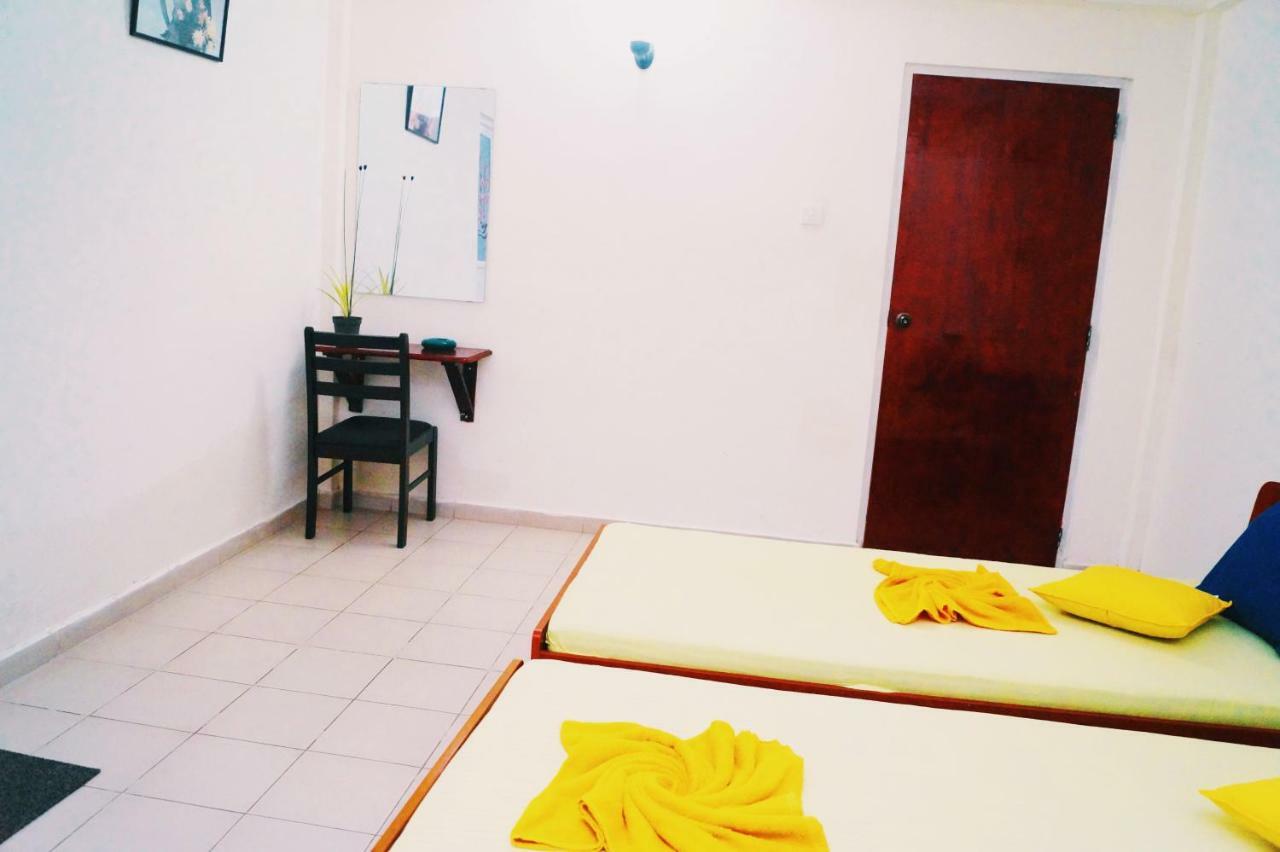 Oasis Skybeach Hostel - เนกอมโบ ภายนอก รูปภาพ